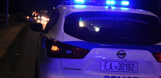 Συνελήφθη με τέσσερα παραμελημένα σκυλιά στο σπίτι της